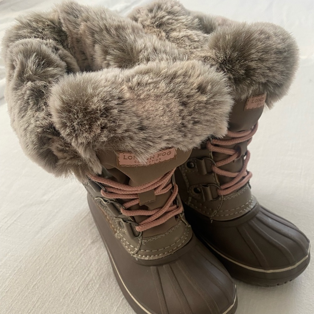 London Fog girls winter boots